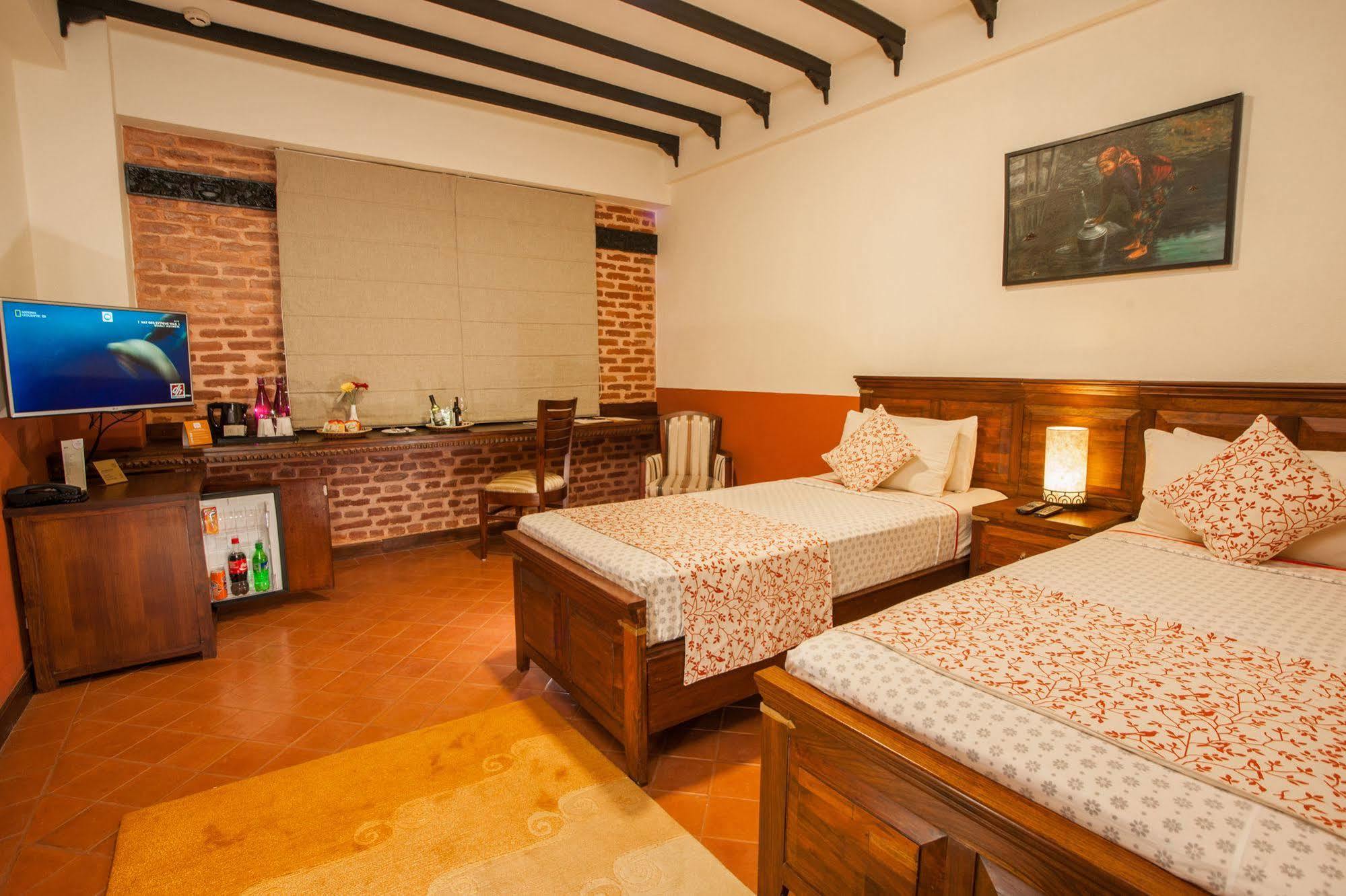 Traditional Comfort Boutique Hotel Kathmandu Bagian luar foto